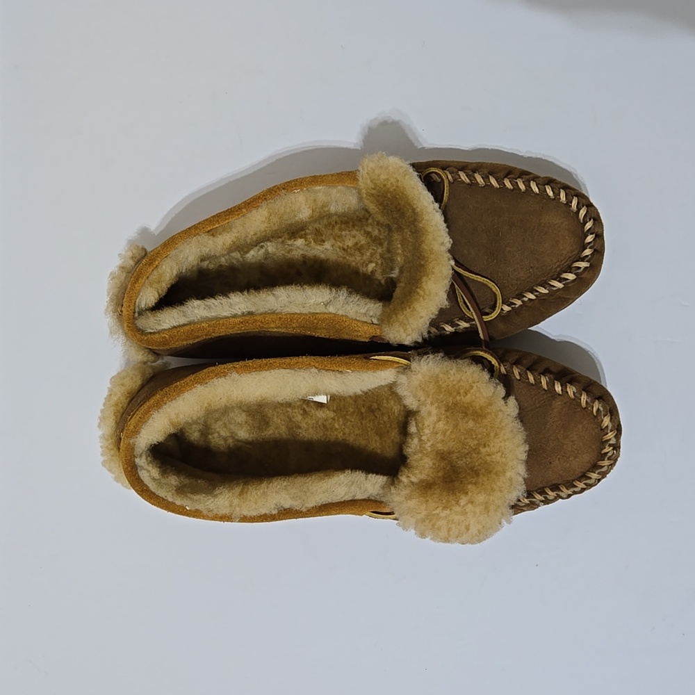 L.L. Bean Men's Moccasin Slippers - Picture 2 of 6